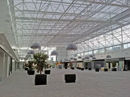 Centro Comercial Serrallo