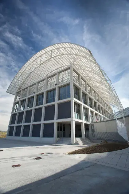 Complejo Deportivo en Tajonar