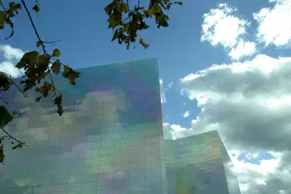 Cubos Guggenheim Hiro Yamagata