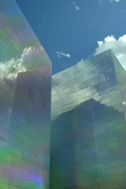 Cubos Guggenheim Hiro Yamagata