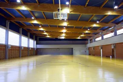 POLIDEPORTIVO EN SODUPE (VIZCAYA)