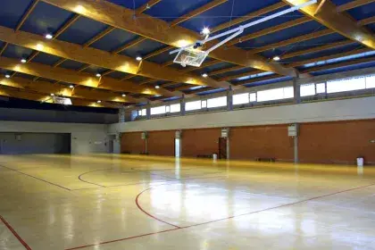 POLIDEPORTIVO EN SODUPE (VIZCAYA)