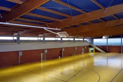 POLIDEPORTIVO EN SODUPE (VIZCAYA)