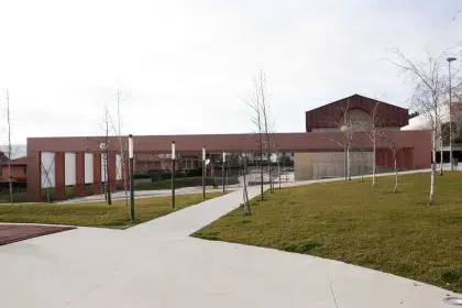 POLIDEPORTIVO EN ARTICA