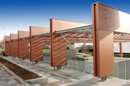 POLIDEPORTIVO EN ARTICA