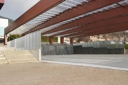 POLIDEPORTIVO EN ARTICA