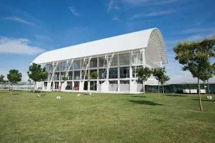 Complejo Deportivo en Tajonar